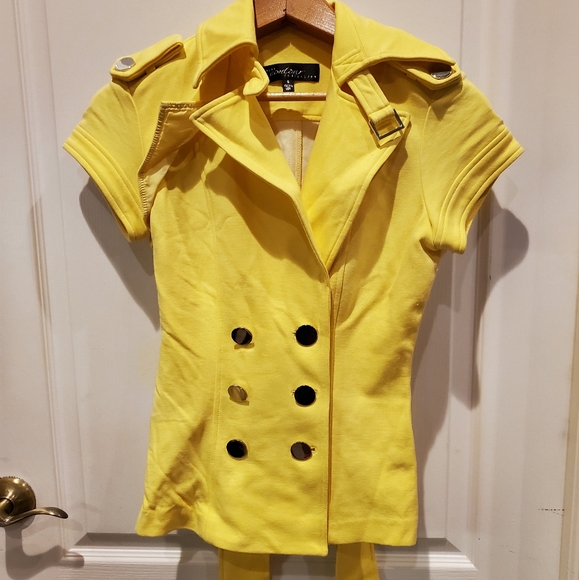 Contour Collection Short Sleeves Women's Jacket - Picture 1 of 3